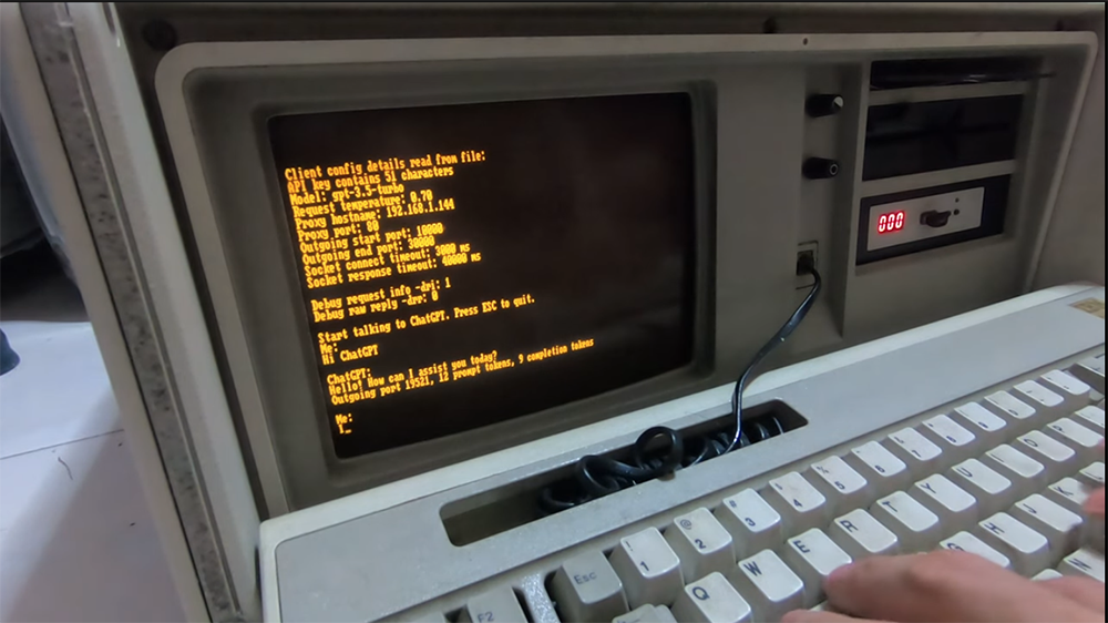 國外有人將 ChatGPT 放入 1984 年的古董級 IBM 電腦中，還真的可以用 - 電腦王阿達
