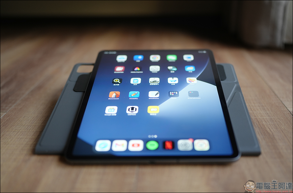 VATORA 磁吸飛行系列平板保護套＋手機錢包支架開箱，滿足 iPad 與 iPhone 用戶的所有支架需求！ - 電腦王阿達