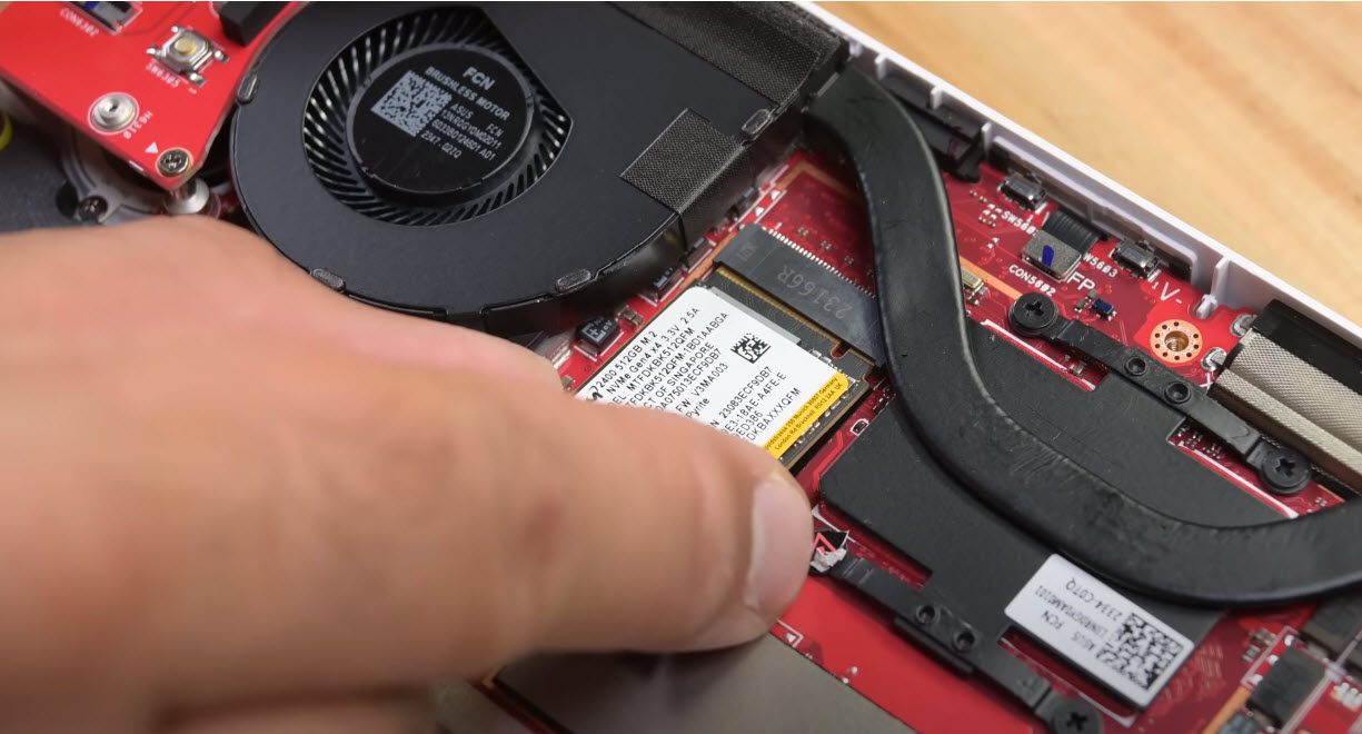  iFixit 公開ASUS ROG Ally 拆解影片 可看到模組化與較容易拆解的設計 - 電腦王阿達