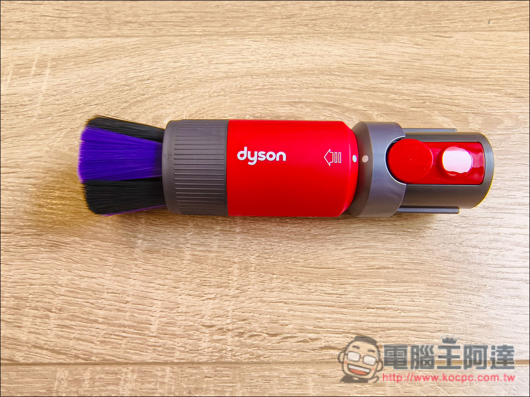 Dyson V12s Detect Slim Submarine 乾濕全能洗地吸塵器開箱：可乾吸、洗地的黑科技掃地神器 - 電腦王阿達