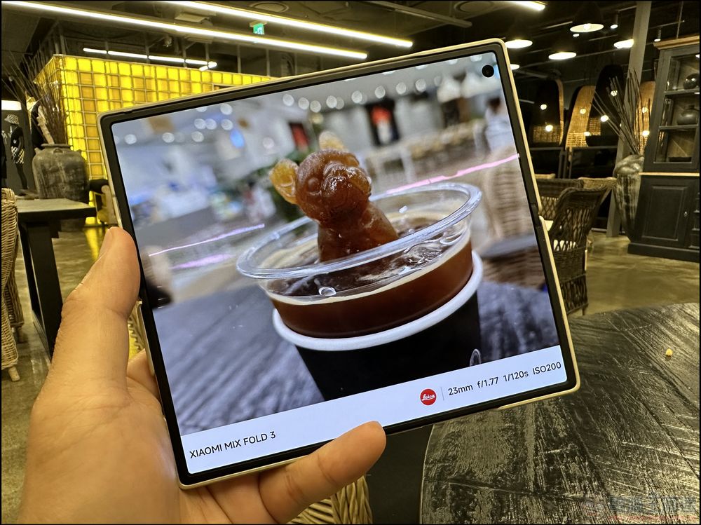 Xiaomi Mix Fold 3 開箱動手玩：外觀設計與效能篇 - 電腦王阿達