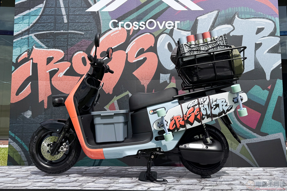 跨越世代的全新電車 Gogoro CrossOver / CrossOver S 發表（更新：動手玩） - 電腦王阿達