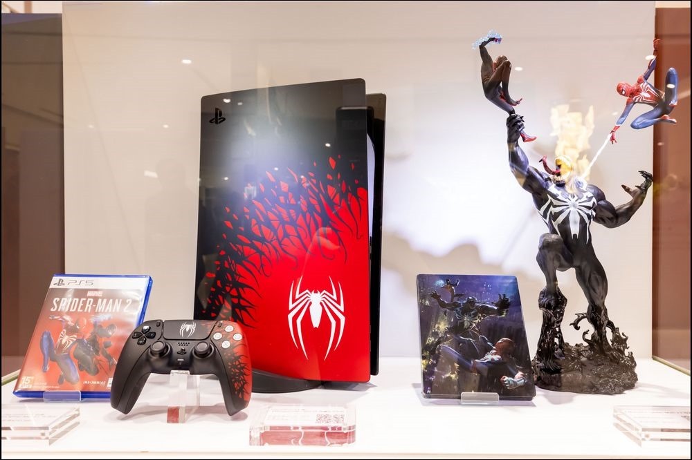 PlayStation 5 主機《Marvel's Spider-Man 2》限量版同捆組限時展出