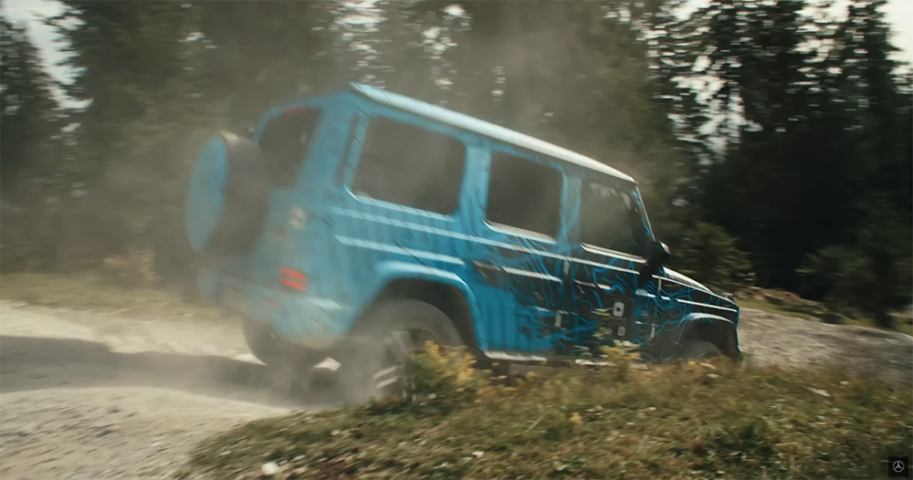 賓士電動版大 G-Class 也秀了段坦克迴旋影片，已經是越野電動車標配了嗎？ - 電腦王阿達