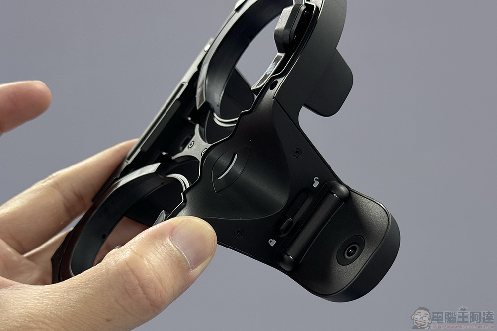 結合臉部與眼部追蹤！HTC VIVE XR Elite 全臉追蹤器「動臉玩」 - 電腦王阿達