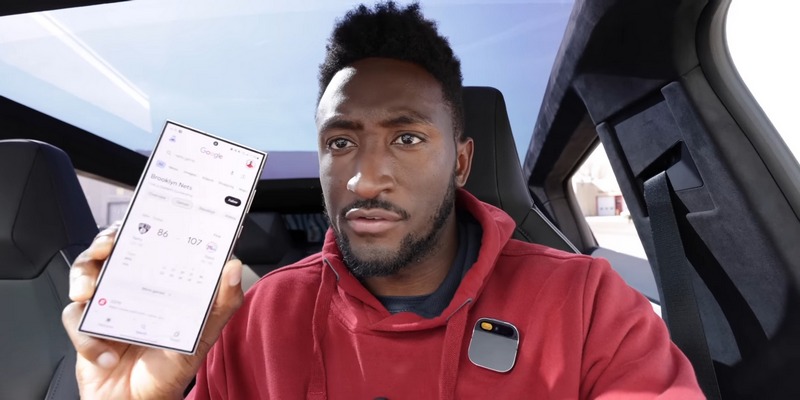 MKBHD 評測 AI pin 心得：回答慢、電池不穩、無法取代手機等多個痛點 - 電腦王阿達