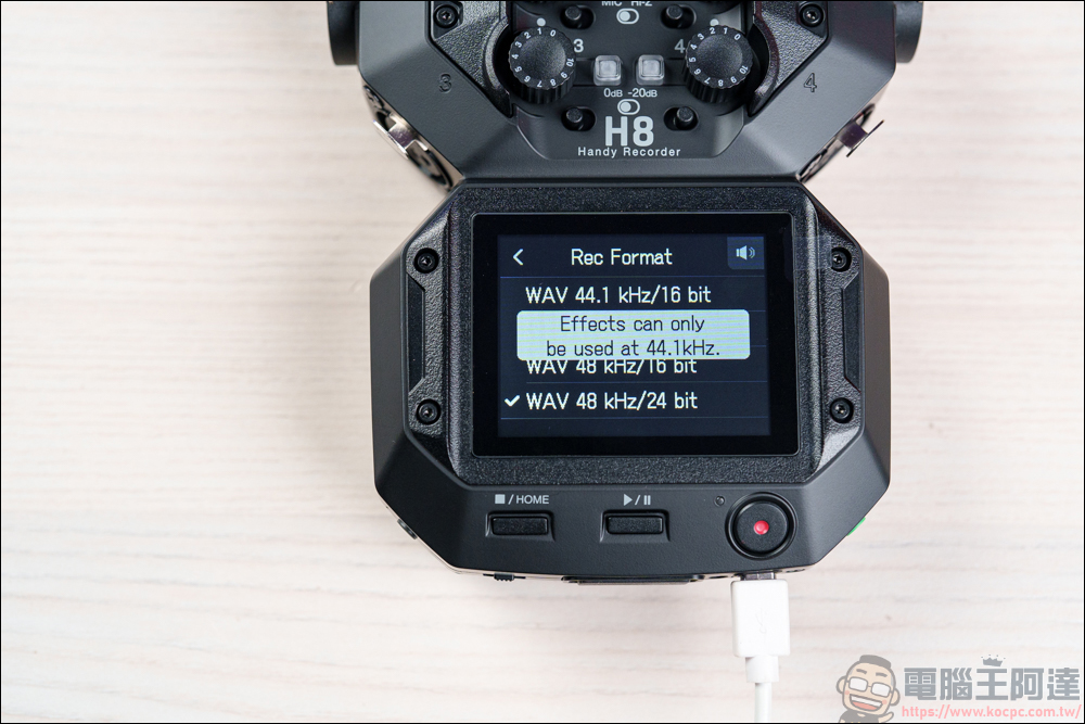 Zoom H8 手持數位錄音機｜專業收音卻擁有高CP值價位 - 電腦王阿達