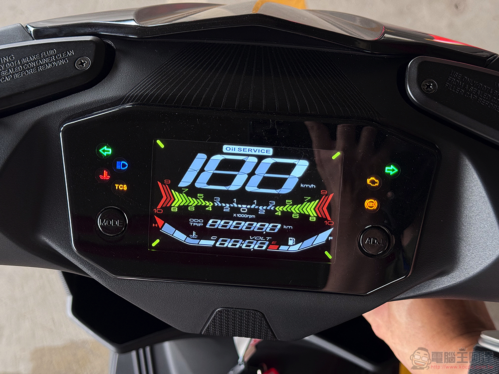 水冷＋ISG 油電科技上身！KYMCO RTS 135 正式發表，更高階款 16.5 PS 的 RTS R 165 同步登場啟動預購 - 電腦王阿達