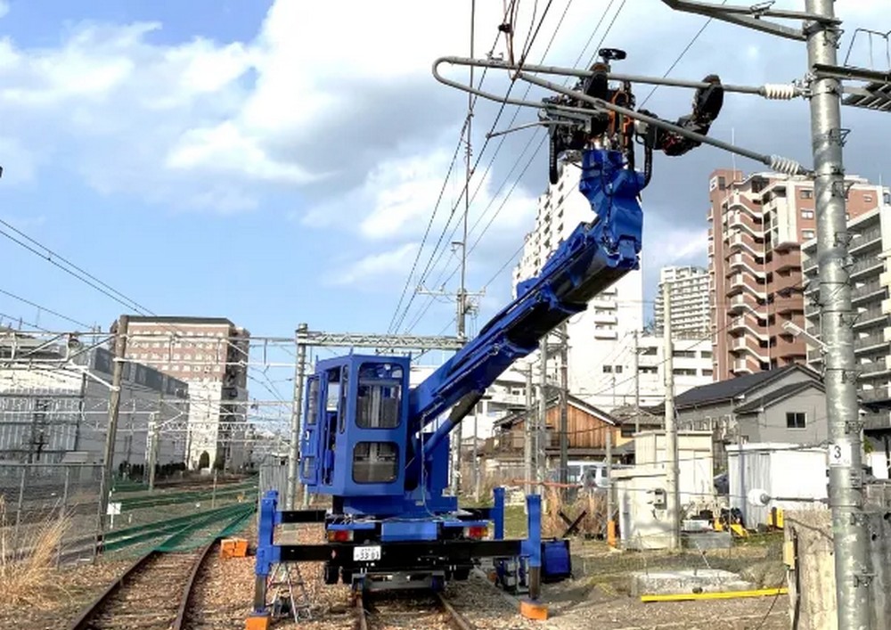 日本新創公司推出可用來救災的人機一體人型機器人 - 電腦王阿達