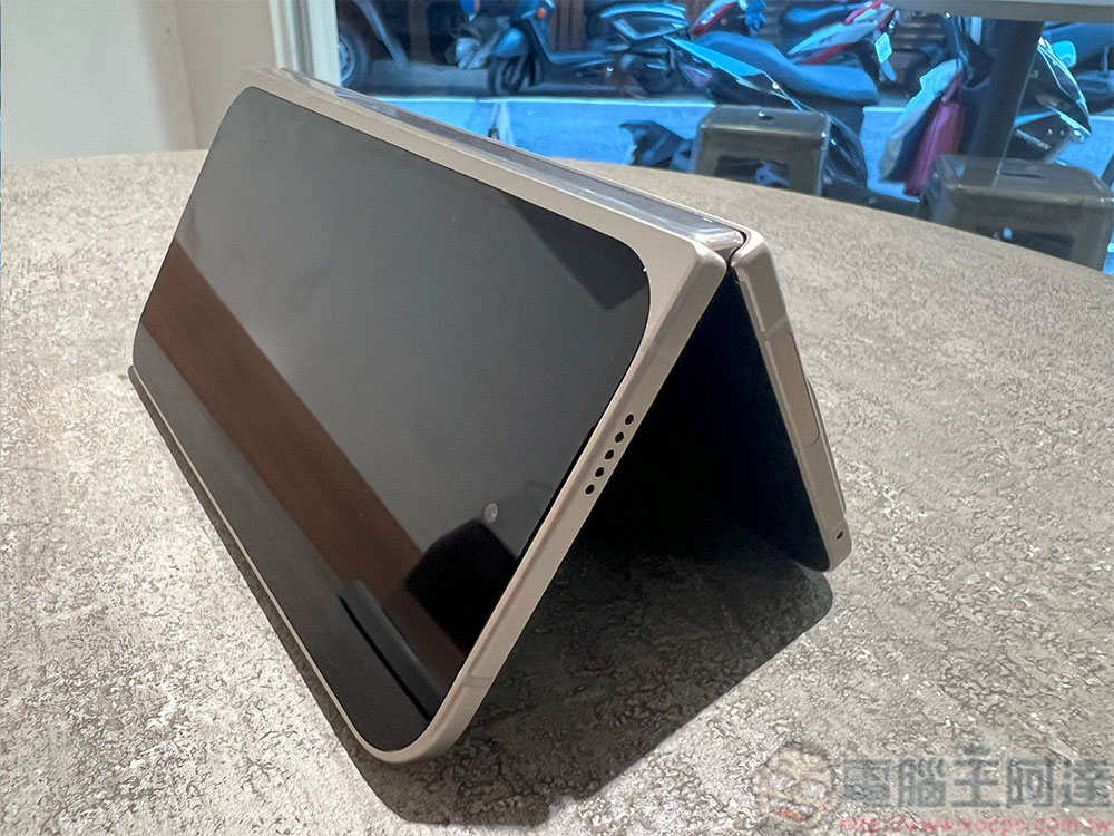 Pixel 9 Pro Fold 開箱實測：大摺疊雙螢幕運用更靈活 - 電腦王阿達