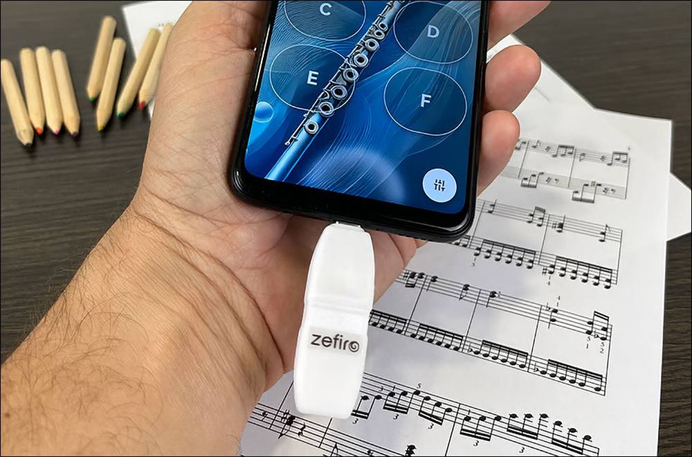USB-C 吹嘴裝置造型像隨身碟，居然能演奏音樂？義大利新創公司推出就能讓手機變行動吹奏樂器！ - 電腦王阿達