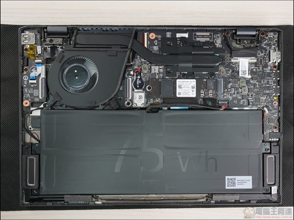 MSI Prestige 13 AI  Evo A2VMG-011TW 開箱 - 19