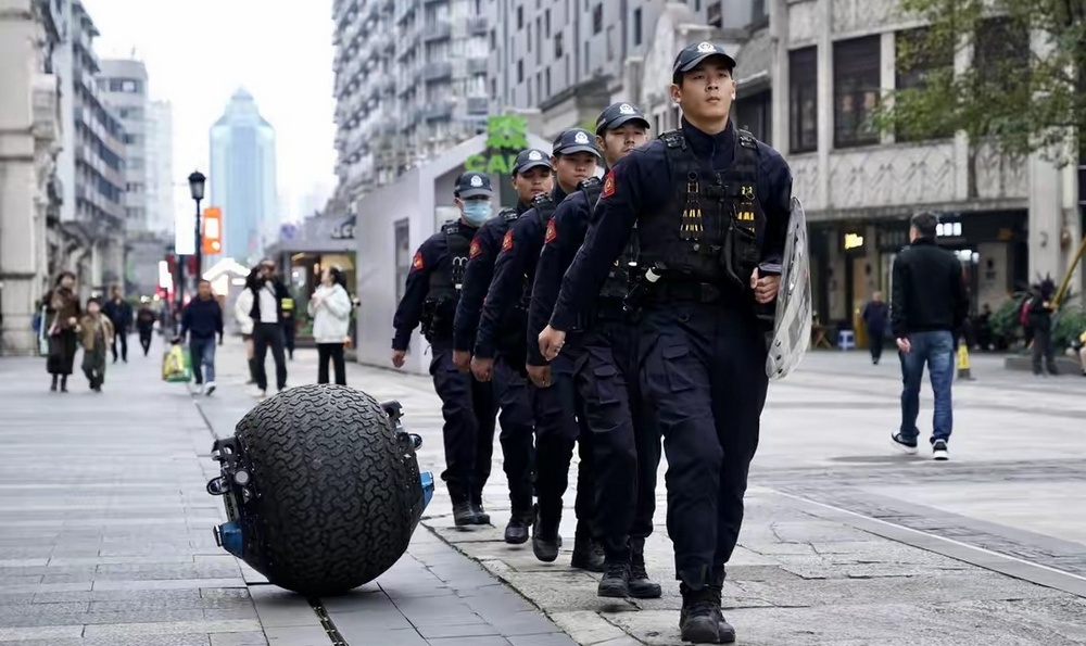 終結者要來了？中國大學研發水陸兩棲球型機器人「RT-G」用來進行巡邏工作 - 電腦王阿達