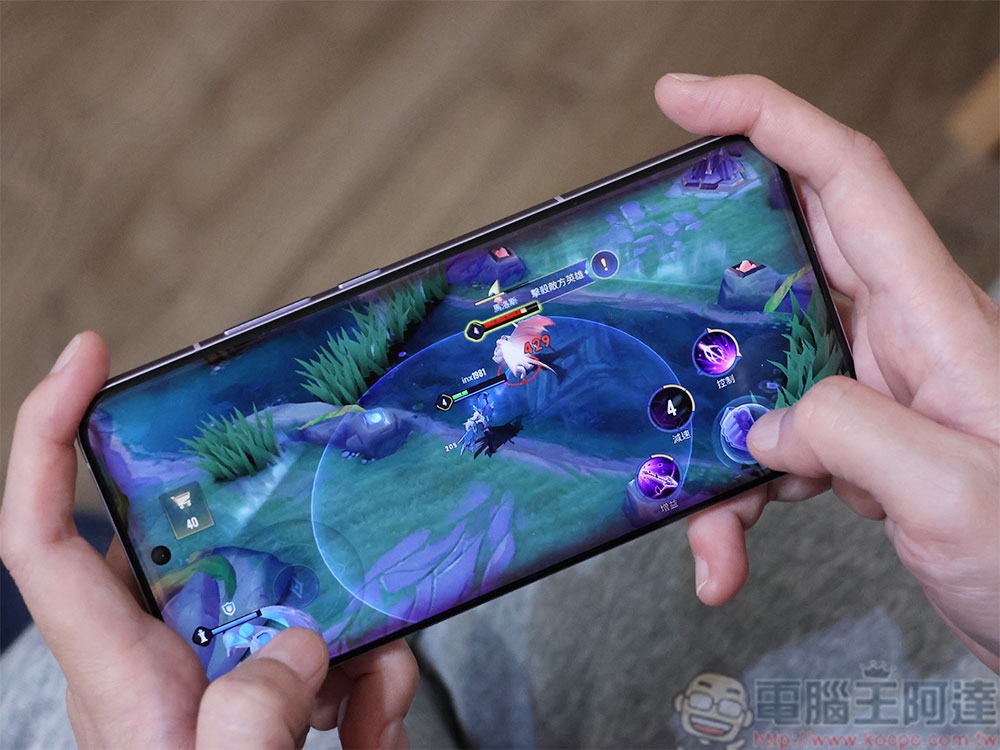 最新輕旗艦 OPPO Reno13 Pro 開箱實測：輕奢精工太美麗，相機、AI 實用功能全方位升級 - 電腦王阿達