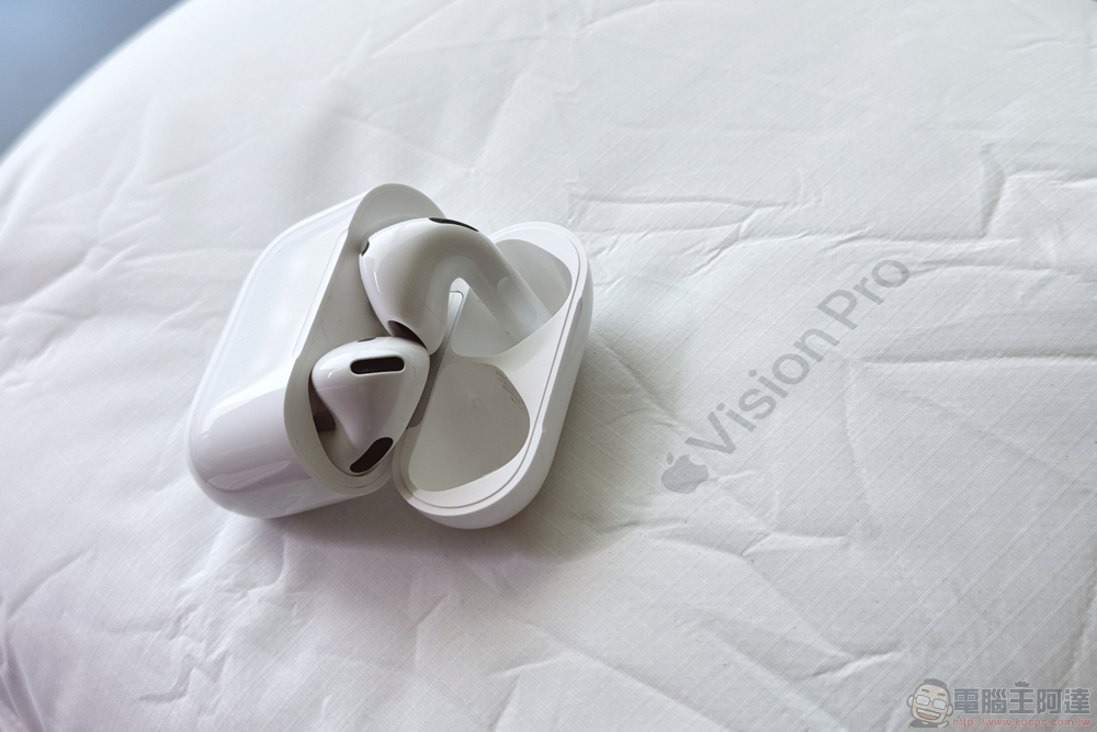 AirPods 4 主動式降噪款開箱體驗：全面「適應」你的需要 - 電腦王阿達