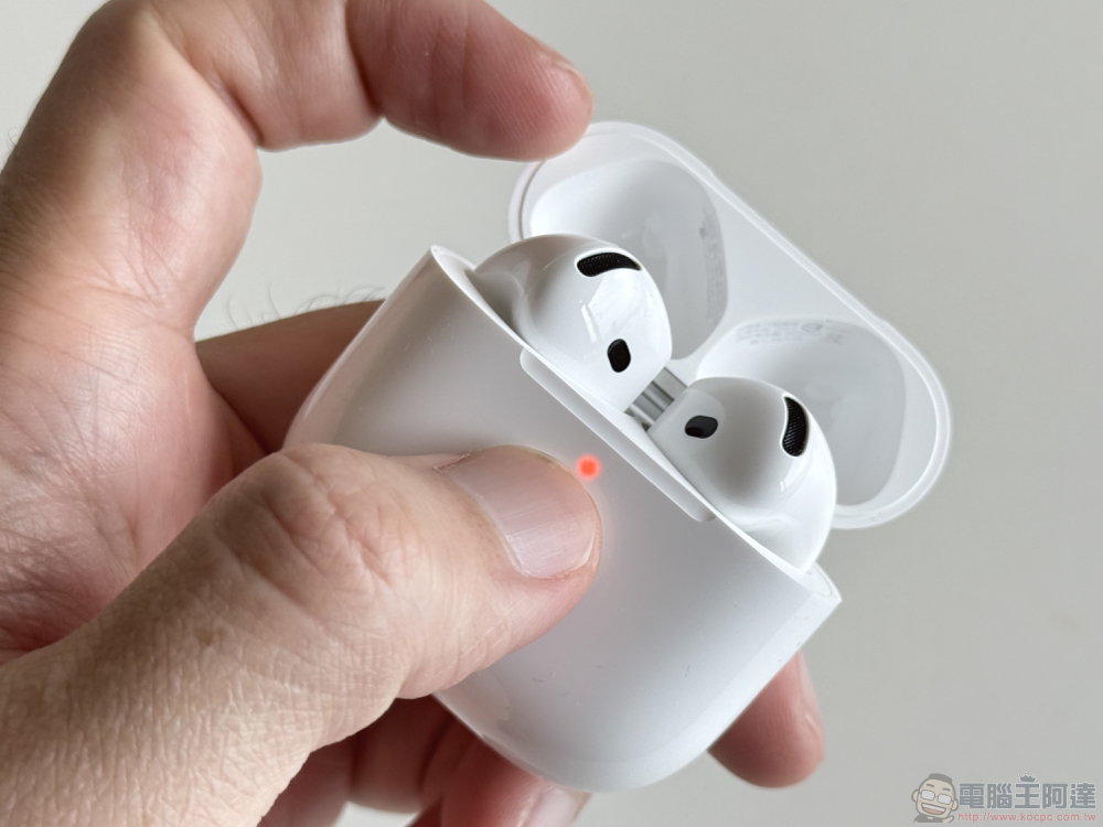 AirPods 4 主動式降噪款開箱體驗：全面「適應」你的需要 - 電腦王阿達