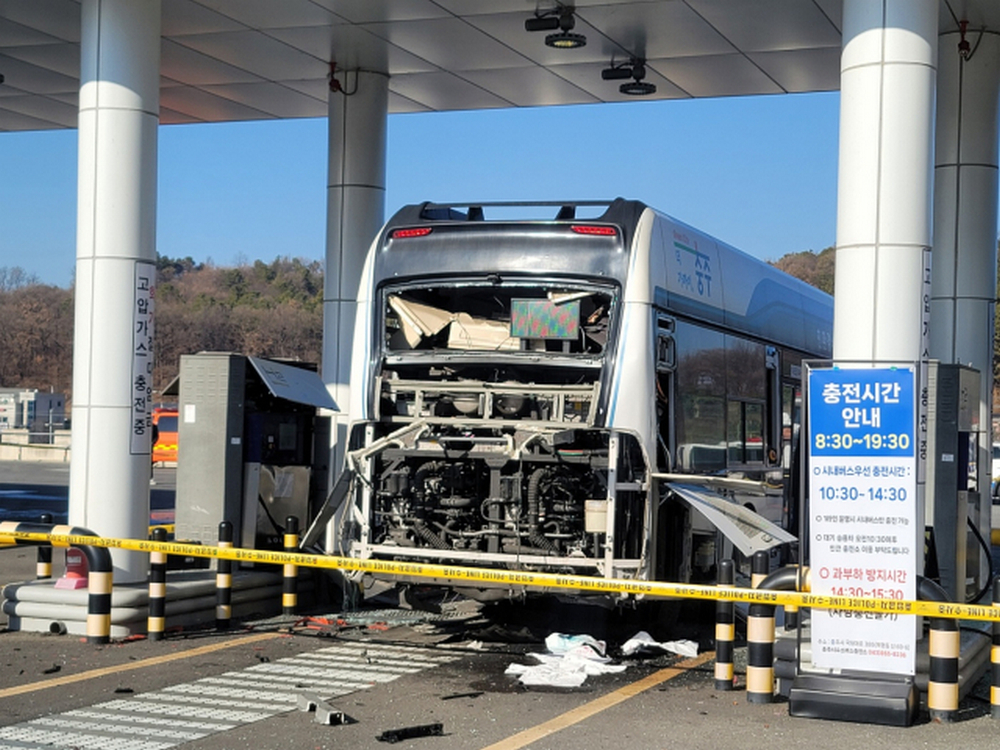 韓國發生氫能源公車爆炸事件：3人受傷，氫能車安全引發關注 - 電腦王阿達