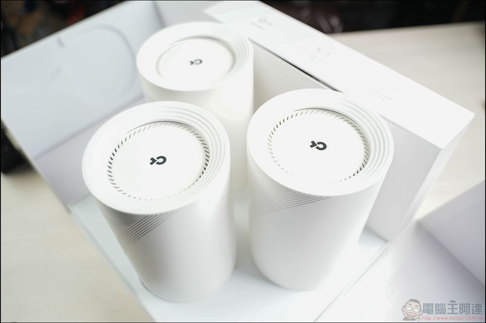 大空間、透天厝最簡單無腦組 Mesh 無線網路選擇：TP-Link Deco BE85 路由器開箱 - 電腦王阿達