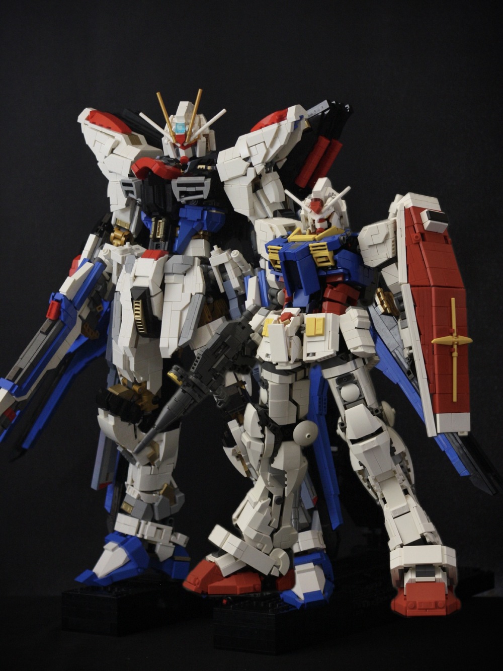 想買！日本樂高玩家製作全身可動的 RX-78-2 樂高鋼彈 - 電腦王阿達