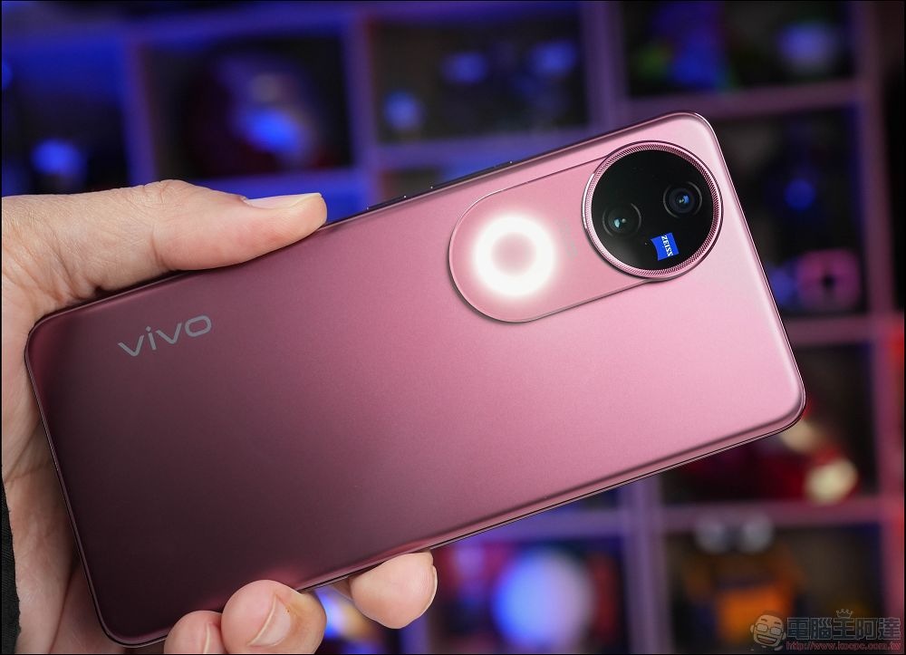 vivo V50 開箱評測 - 13