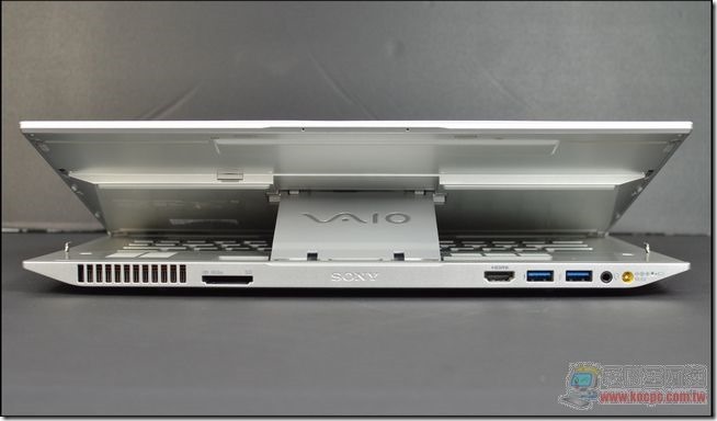 Sony_VAIO_DUO_13_33