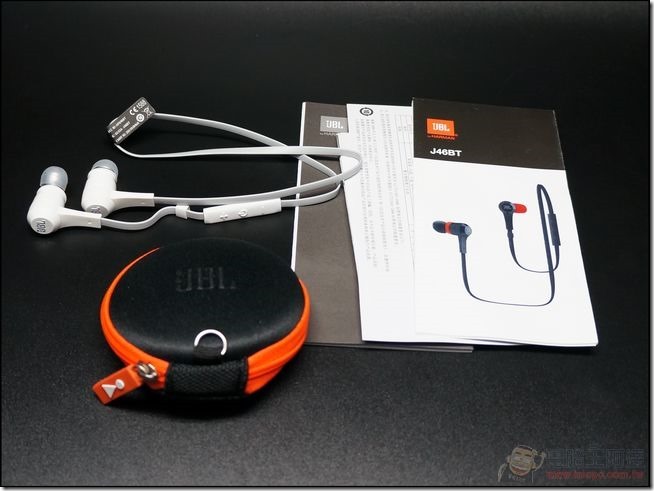 JBL J46BT08