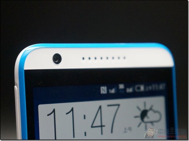 HTC Desire 820U (3)