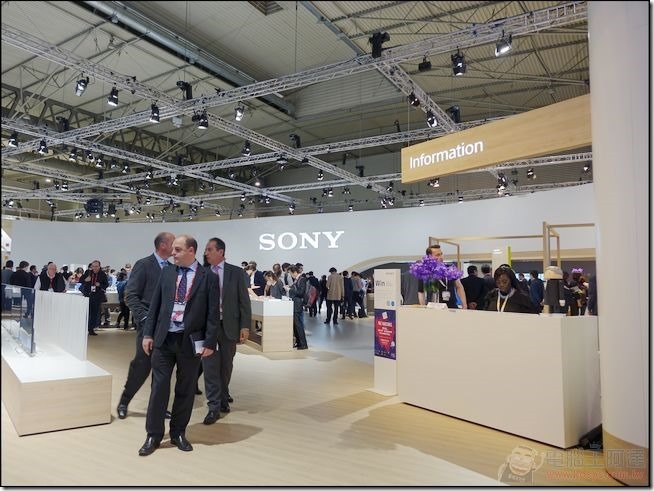 Sony-MWC (1)