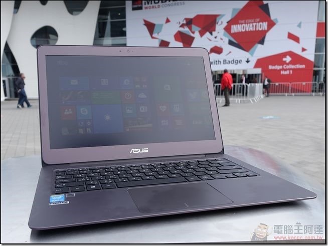 Zenbook-UX305-01