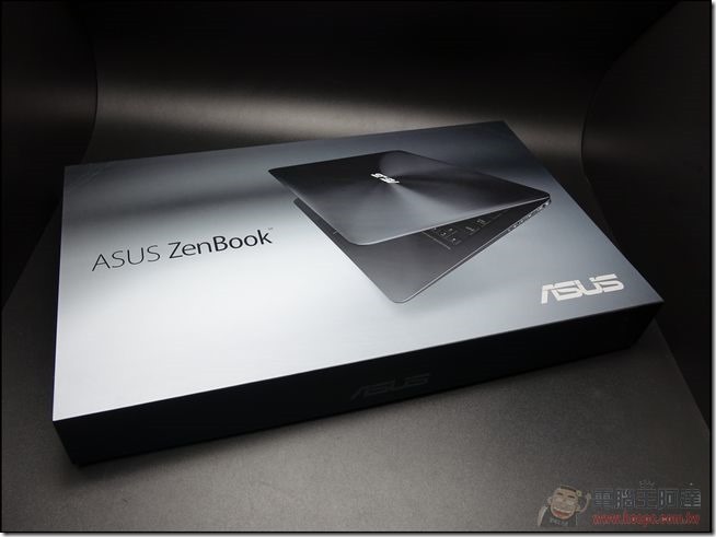 Zenbook-UX305-02