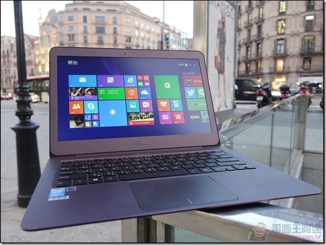 Zenbook-UX305-11