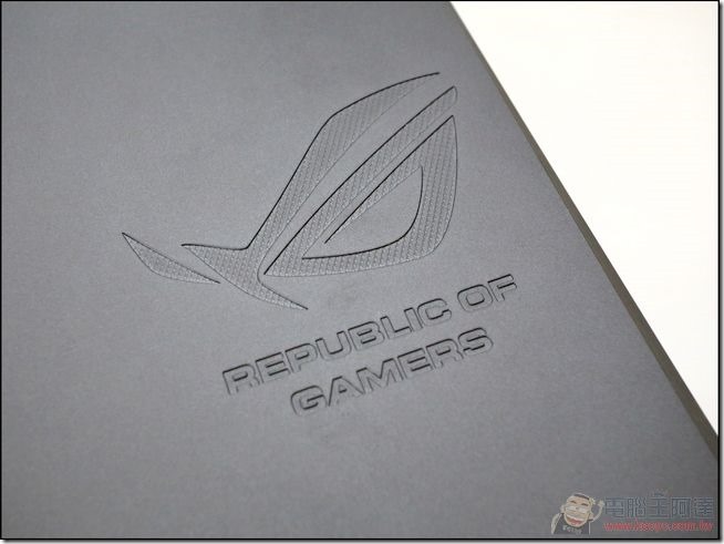 ASUS-ROG-G20BM-01