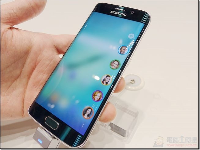 SAMSUNG-MWC-2015 (19)