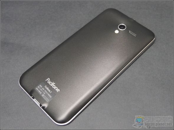 PadFone2外觀17