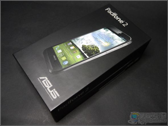 PadFone2外觀01