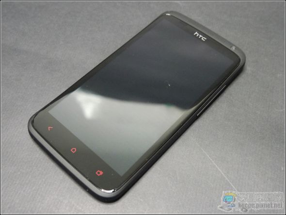 hTC ONE X+06