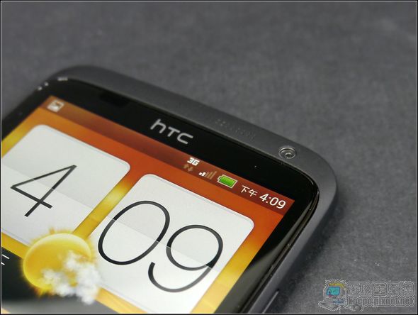 hTC ONE X+07